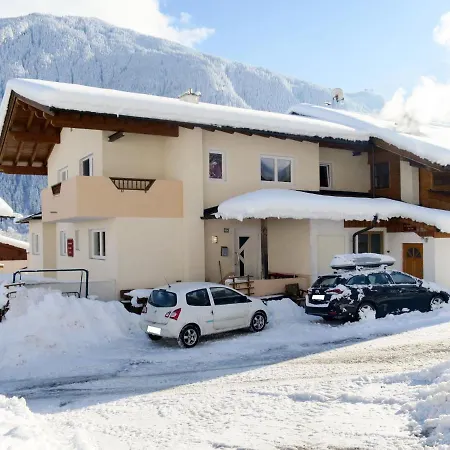 Holaus By Interhome Διαμέρισμα Mayrhofen